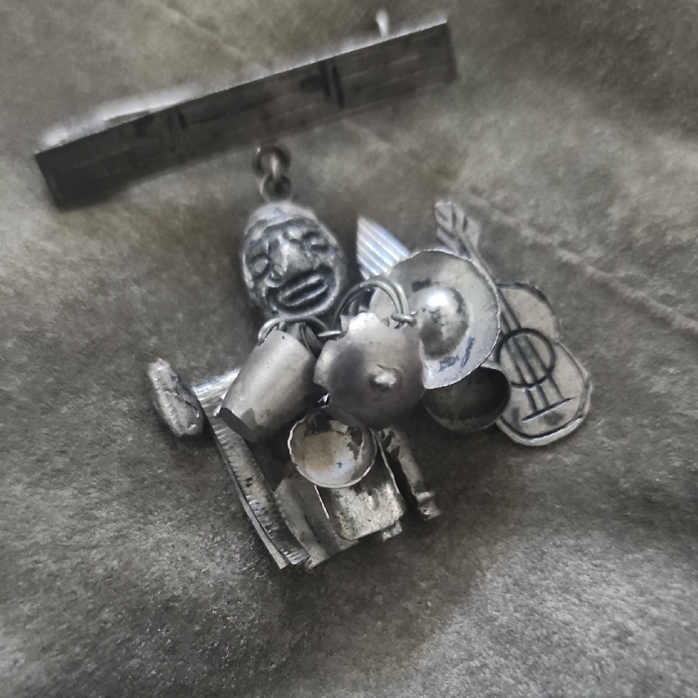 Silver Tone Men's Accessory Pin